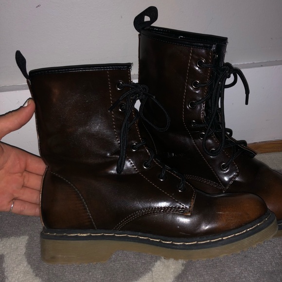 Brown Yoki boots! - Picture 2 of 5